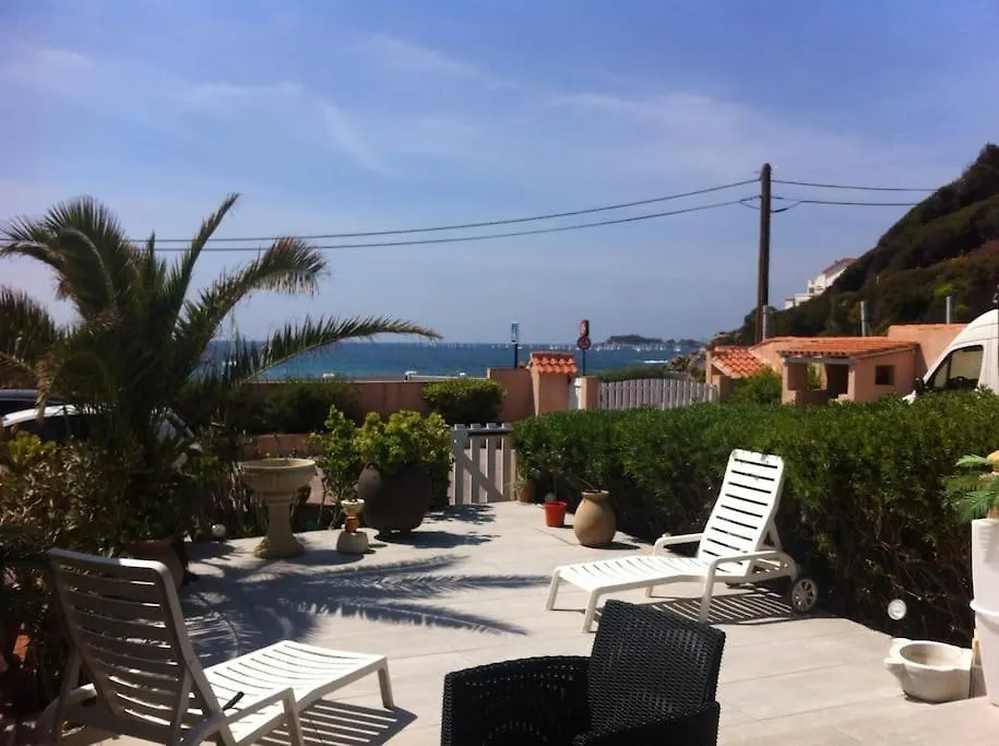 Magnifique Appartement Face A La Plage De Beaucours Sanary-sur-Mer France